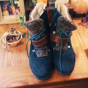 BUY 1 GET 1 Muk Luks Sheerling Heeled booties